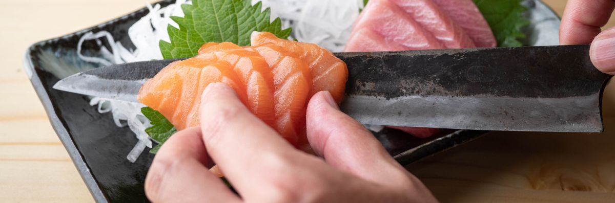 Different styles of Japanese knives